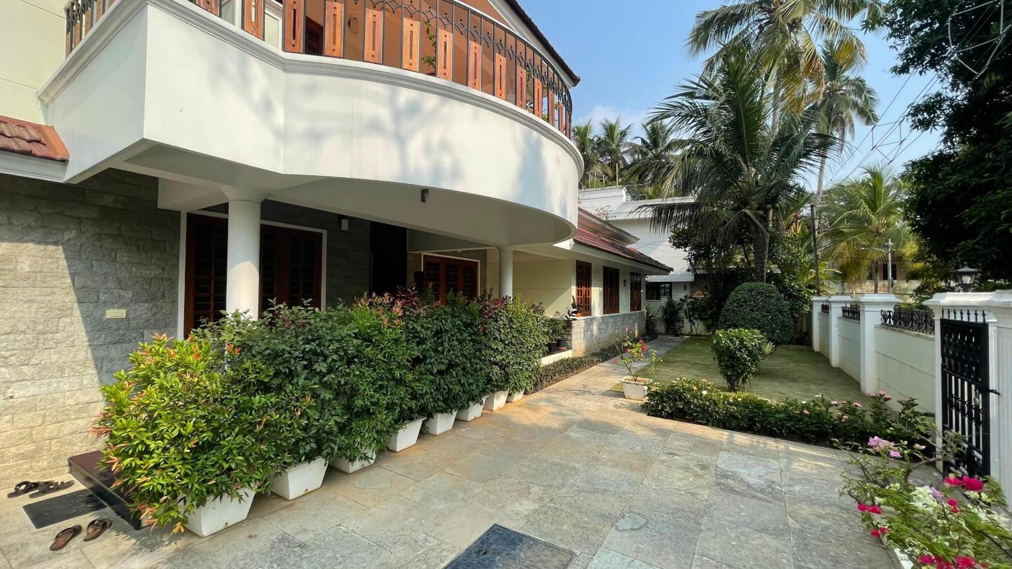 Pinky'S Villa Thiruvananthapuram Ngoại thất bức ảnh