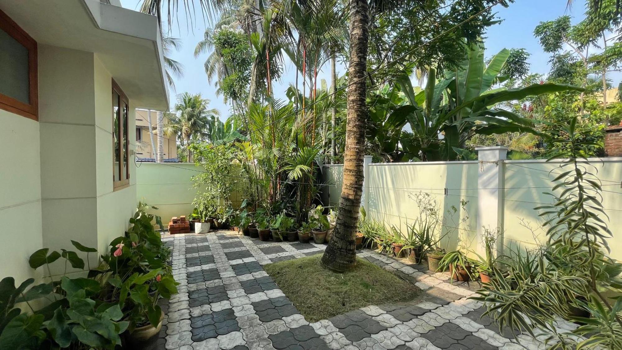 Pinky'S Villa Thiruvananthapuram Ngoại thất bức ảnh