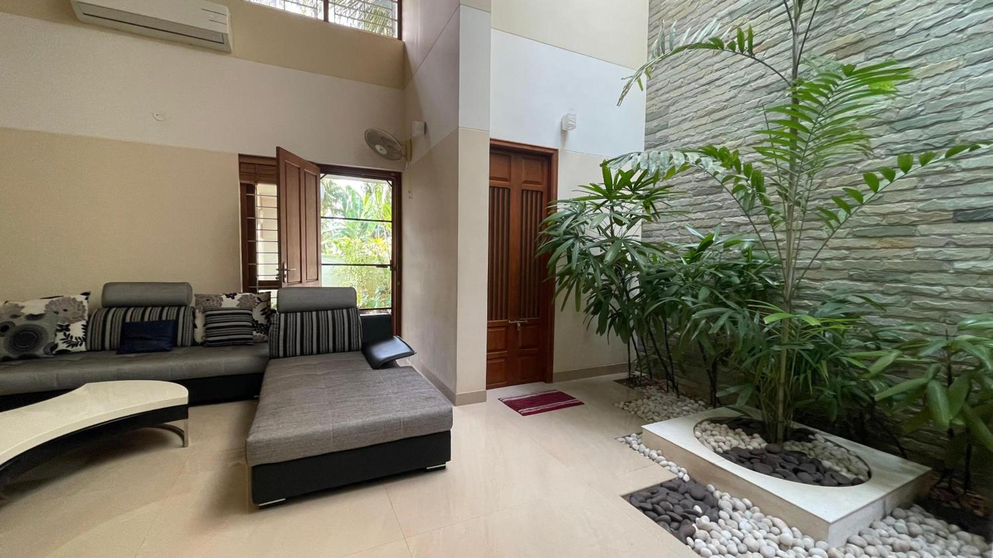 Pinky'S Villa Thiruvananthapuram Ngoại thất bức ảnh